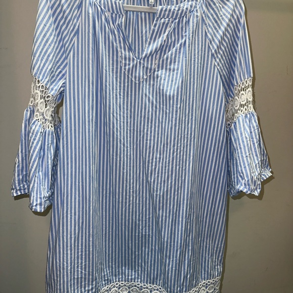 crown & ivy Dresses & Skirts - Crown & Ivy Blue Striped Women's Dress with Lace Accents